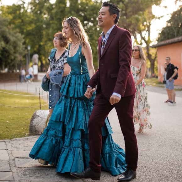 Spring 2017 Alberta Ferretti Couture Pleated Gown - Picture 2 of 11